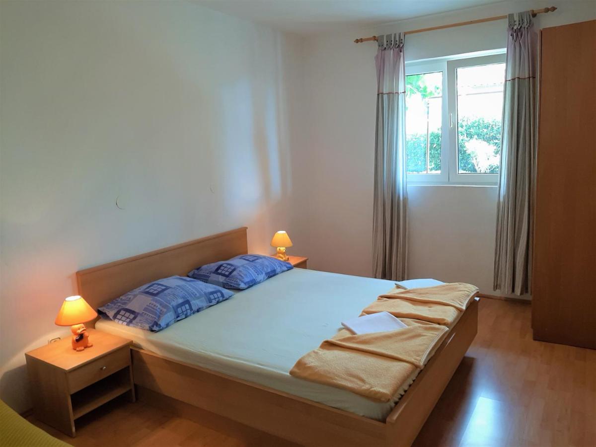 Apartamento Cozy With Sea View Novi Vinodolski
